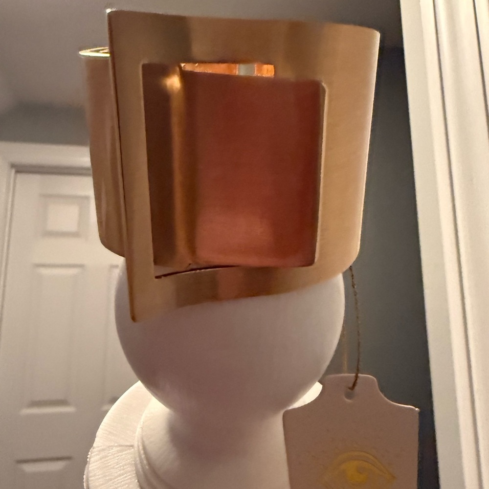 Elegant Gold Cuff Bracelet